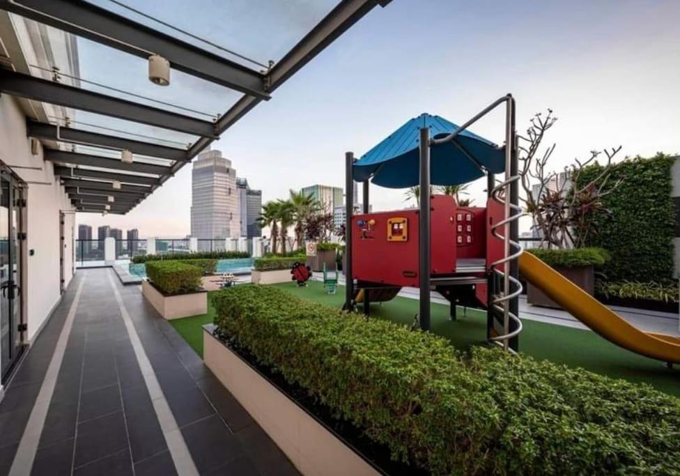 The Rixx Downtown Apartment@D1/Pool/Gym/Operahouse Ho Chi Minh City Exterior photo